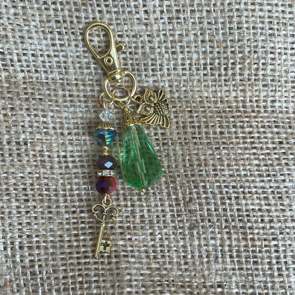 Crystals Owl Gold Charms Keychain Keyring NWOT